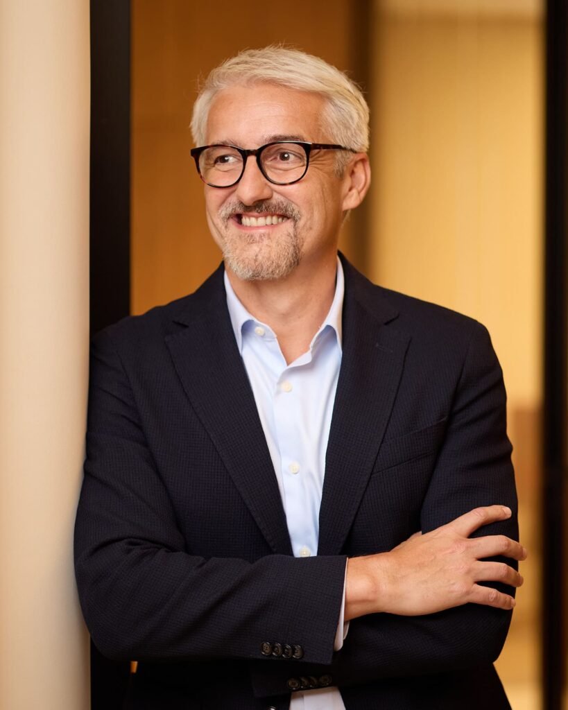 Norton Lara